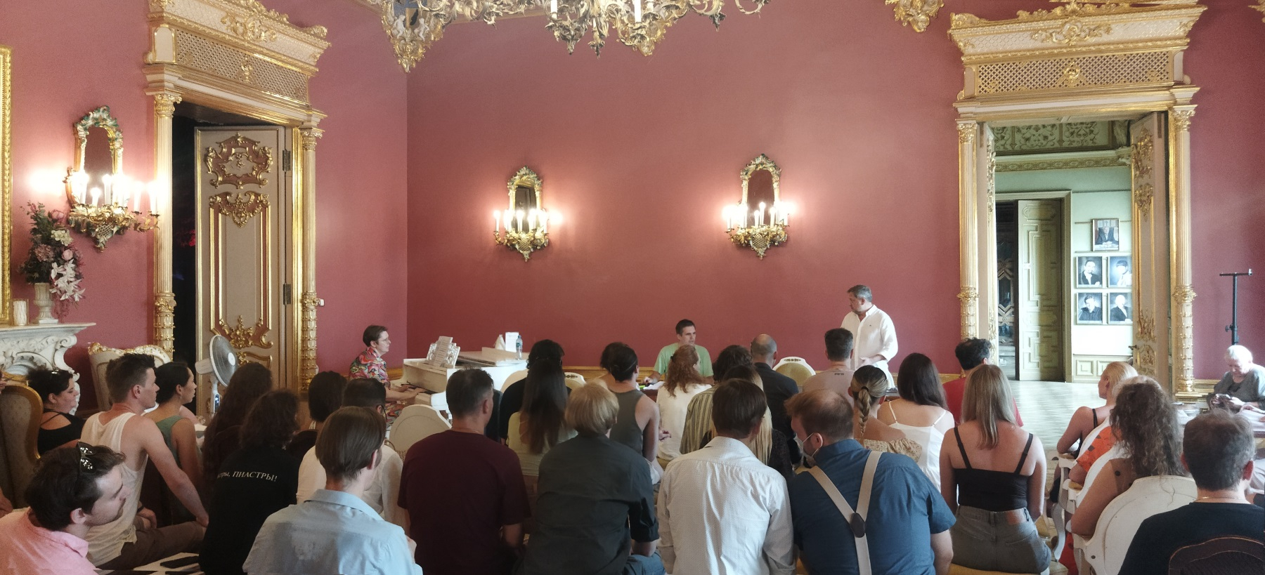 Репетиция спектакля "Биндюжник и Король" Репетиция спектакля "Биндюжник и Король"