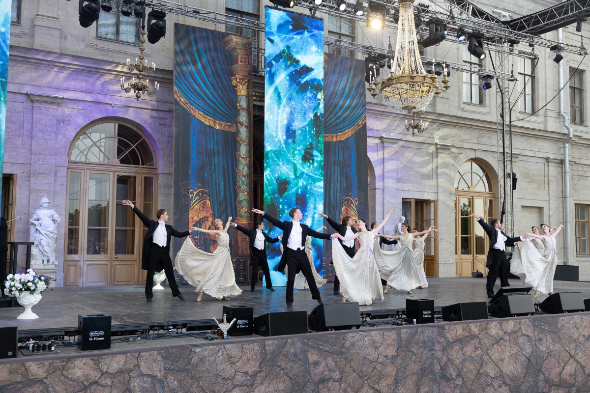 Гала-концерт в Гатчинском парке Гала-концерт в Гатчинском парке