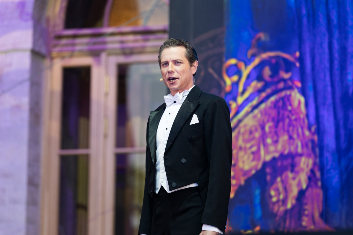 Гала-концерт в Гатчинском парке. Олег Ромашин Гала-концерт в Гатчинском парке. Олег Ромашин