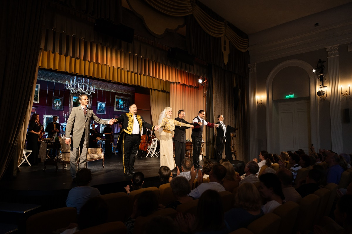 "Тук-тук" в Гатчинском дворце "Тук-тук" в Гатчинском дворце