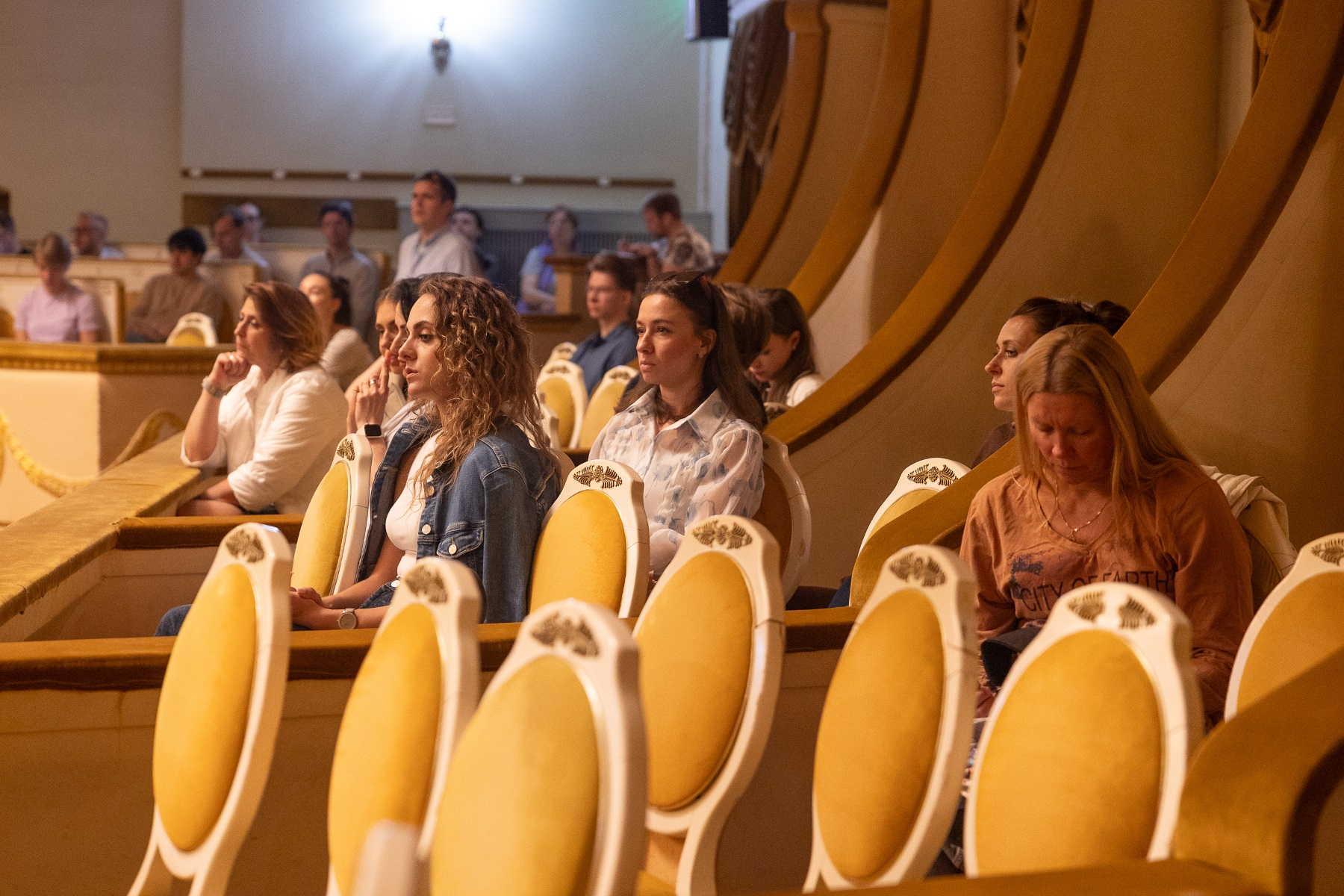 Сбор труппы